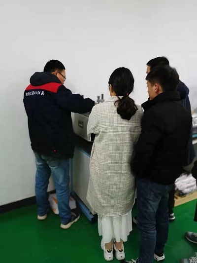 印刷體耐磨試驗機.jpg